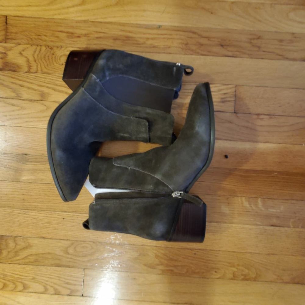 Tahari Suede Brown Boots